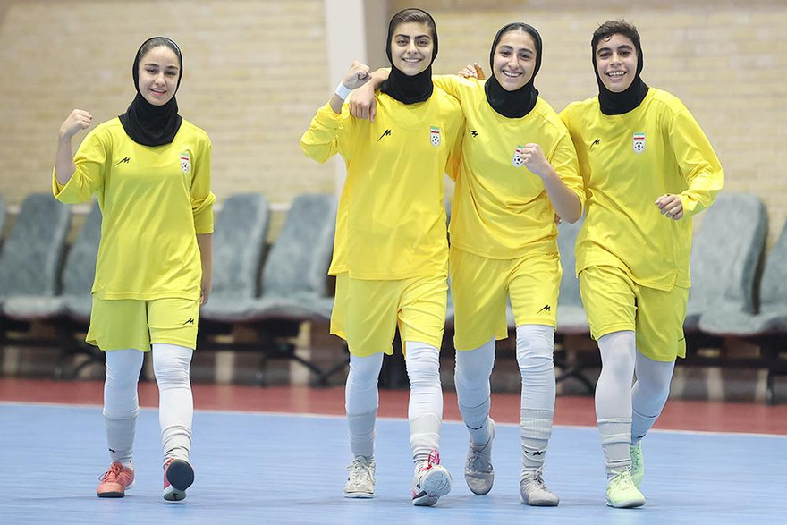 گزارش تصویری/ دیدار تیم ملی جوانان دختران و ستارگان البرز