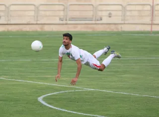 نوجوانان پ