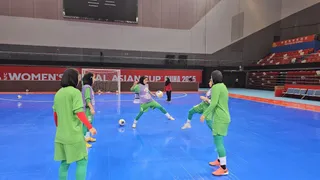 999