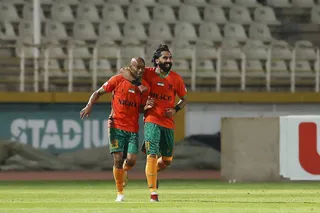 مس