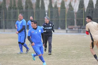 نازذن