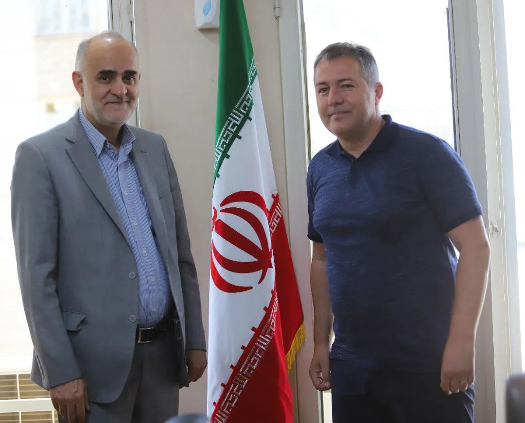 برگزاری نشست دبیرکل و رییس دپارتمان تیم های ملی با اسکوچیچ