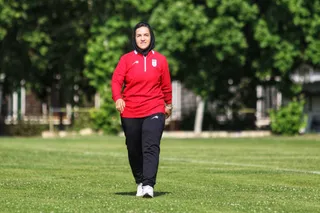 جوانان بانوان