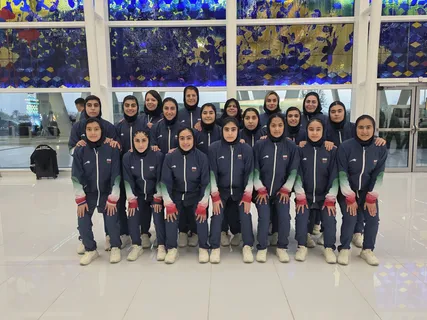 کاروان تیم ملی فوتسال دختران وارد منامه شد