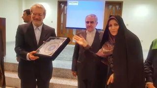 دیدار کاروان ایران با سفیر و لاریجانی