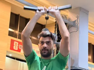 ۹۷