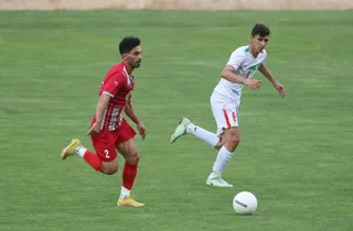 نوجوانان پ