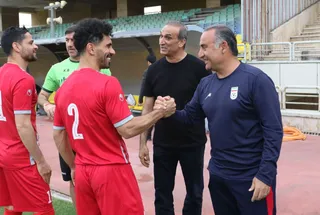 نوجوانان پ