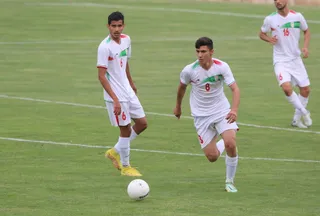 نوجوانان پ