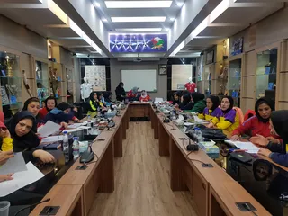 کلاس تئوری مربیگری فوتبال پایه با حضور مدرسان نروژی