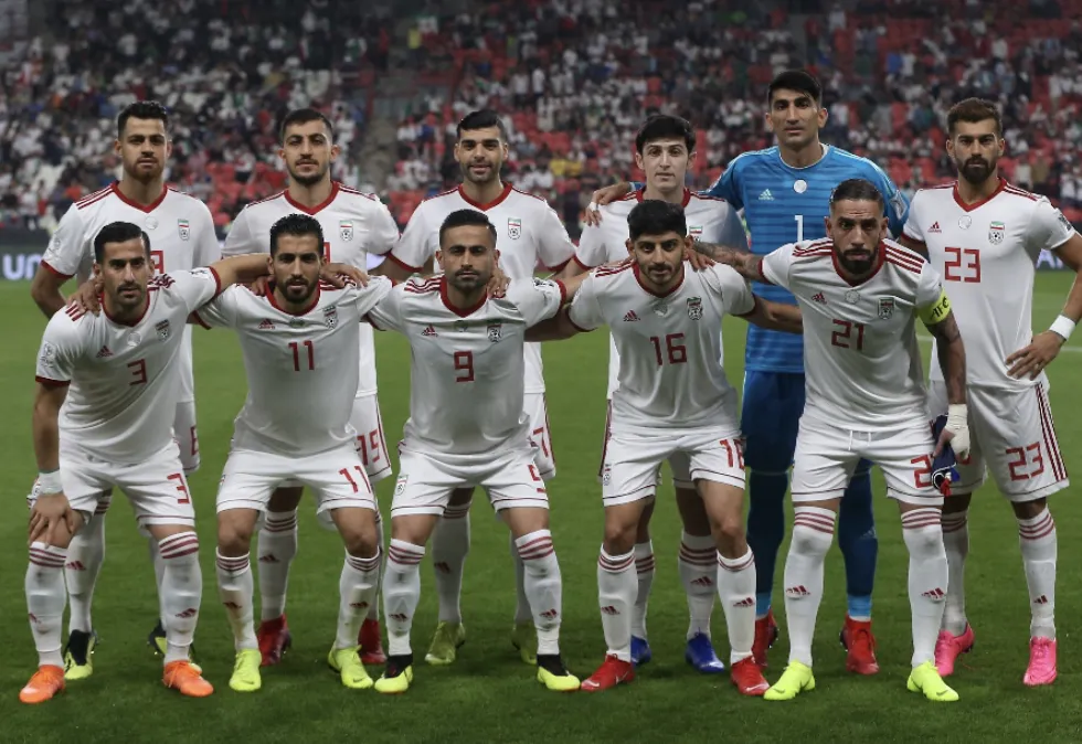 ايران با لباس سفيد به ميدان مى رود