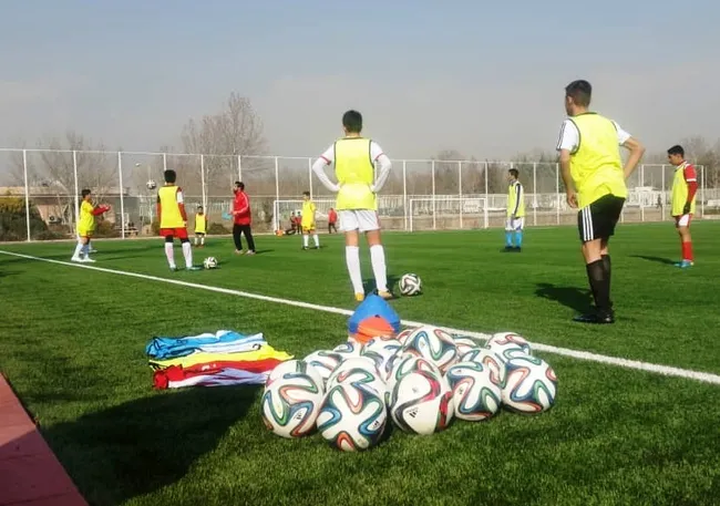 نونهالان