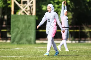 جوانان بانوان
