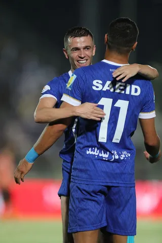 استقلال