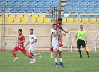 نوجوانان پ
