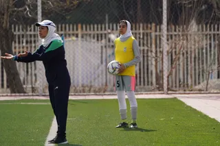 زیر ۱۷:سال