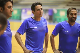 بازی دوستانه