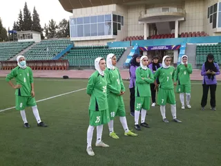 بانوان ۳