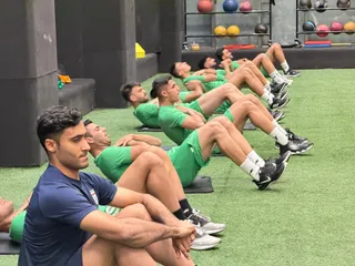 ۹۷