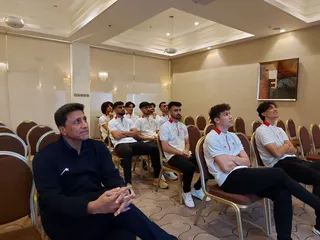 م