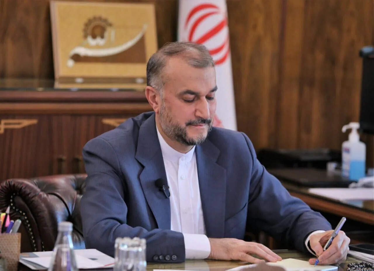 پیام تبریک وزیر امور خارجه بابت قهرمانی تیم ملی فوتسال در آسیا
