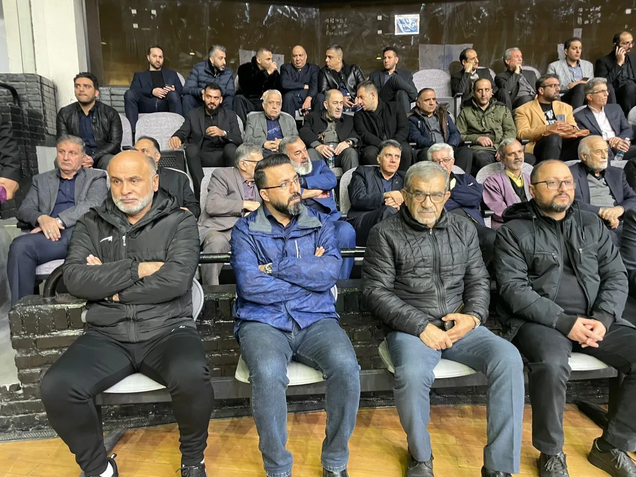 حضور نمایندگان فدراسیون فوتبال در تشییع پیکر مرحوم مشحون