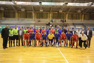 بازی دوستانه