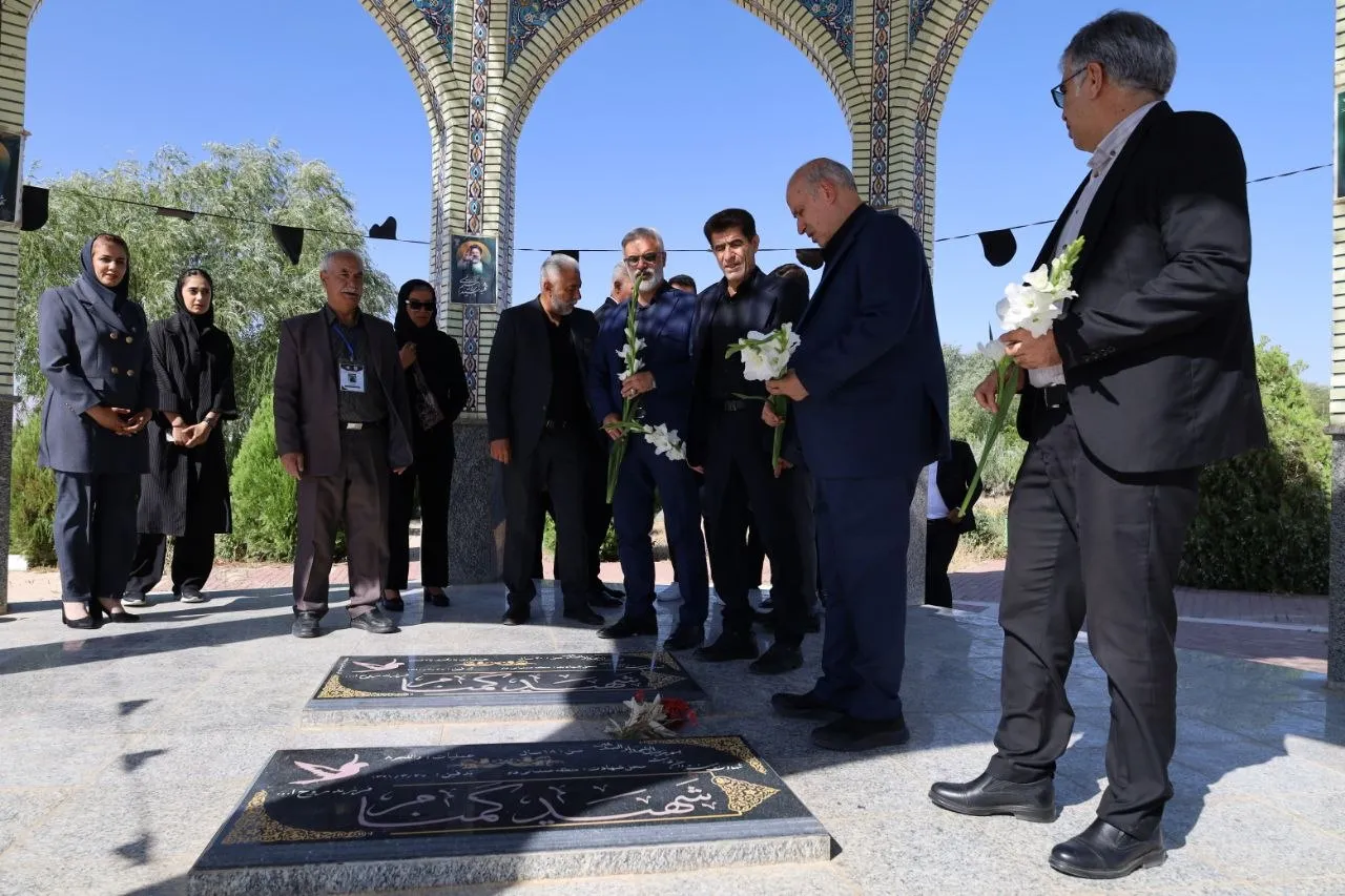 سفر مهدی تاج به شهر کرد