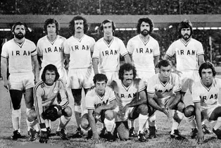 استان چهاردهم در امجدیه گلباران شد