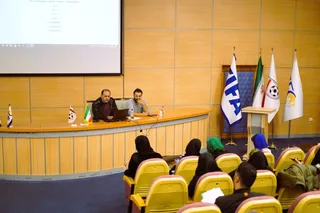 زبان ۲