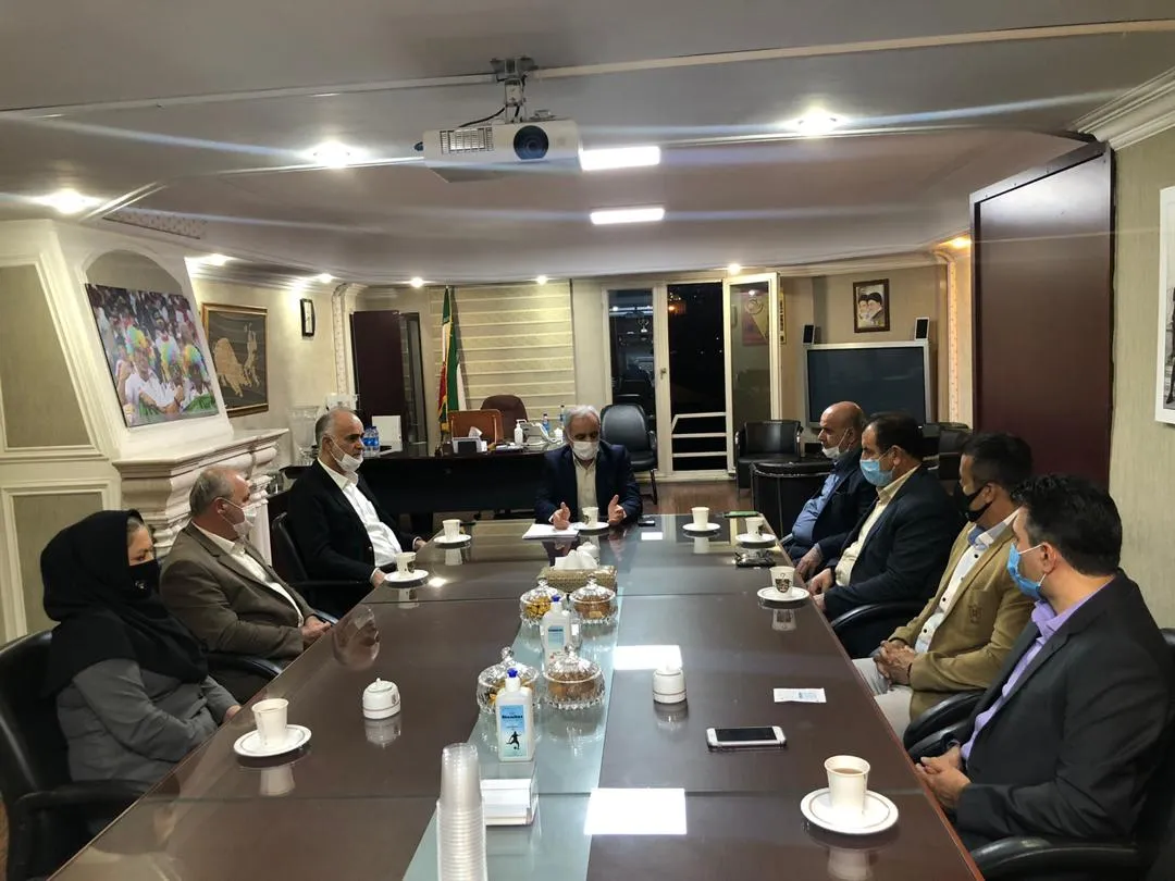 برگزاری نشست مشترک سرپرست و اعضای کمیته داوران با بهاروند و نبی