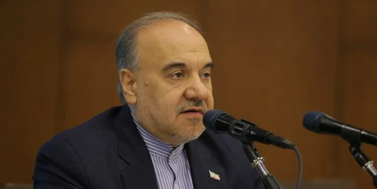 سلطانی‌فر: با چند مربی صاحب کارنامه برای هدایت تیم ملی فوتبال مذاکره کردیم
