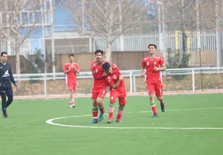 نوجوانان ایران وبادران