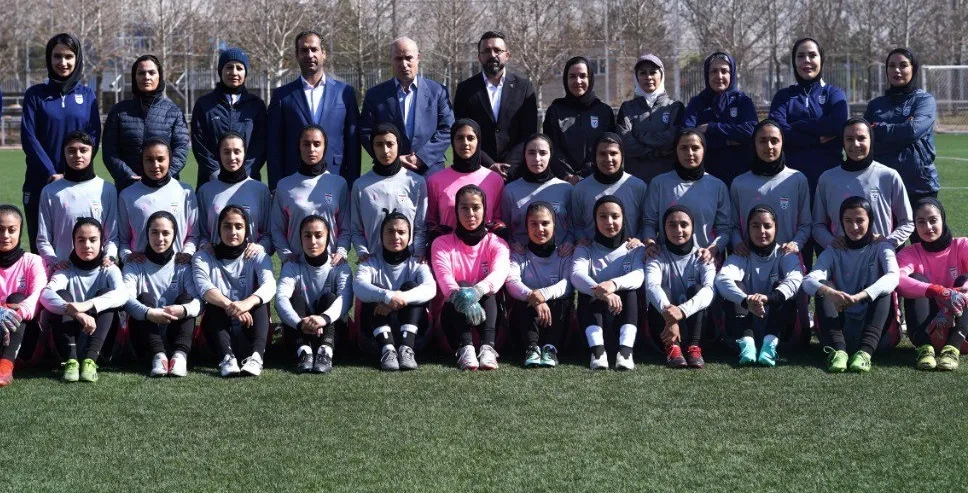 حضور رییس فدراسیون فوتبال در تمرین تیم ملی فوتبال جوانان بانوان