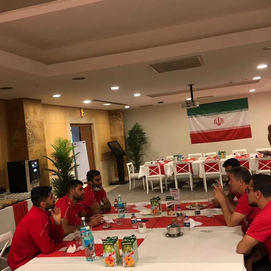 نشست اختصاصی سرمربی با جمعی از ملی پوشان