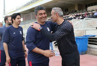 نوجوانان پ