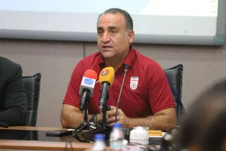 نشست مطبوعاتی عبدی