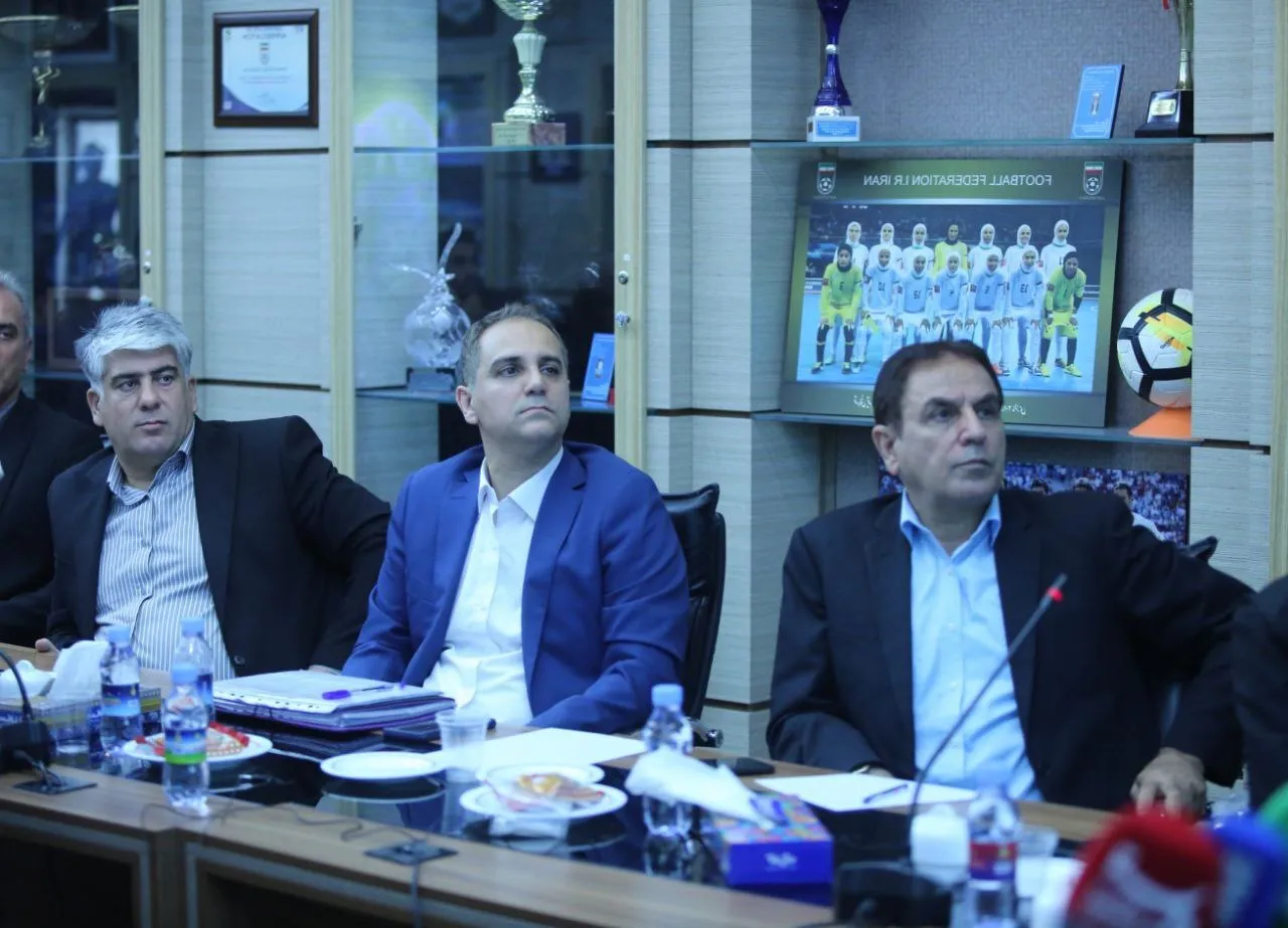 جلسه ستاد استانداردسازی ورزشگاه ها برگزار شد