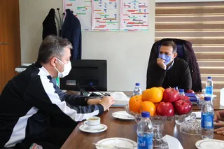 دیدار عزیزی خادم
