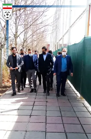 عزیزی خادم در مرکز ملی فوتبال