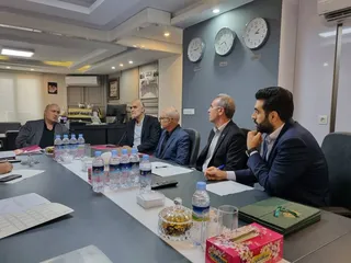 ۷۷
