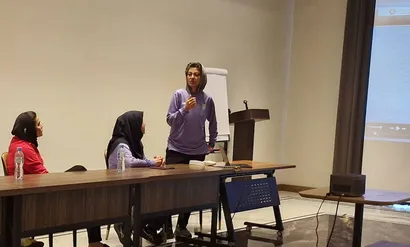 جلسه آنالیز فنی تیم ملی فوتسال بانوان پیش از دیدار با تاجیکستان برگزار شد