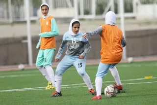 زیر 19