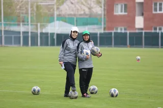 بانوان ۳