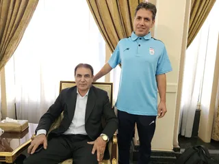 فرودگاه 