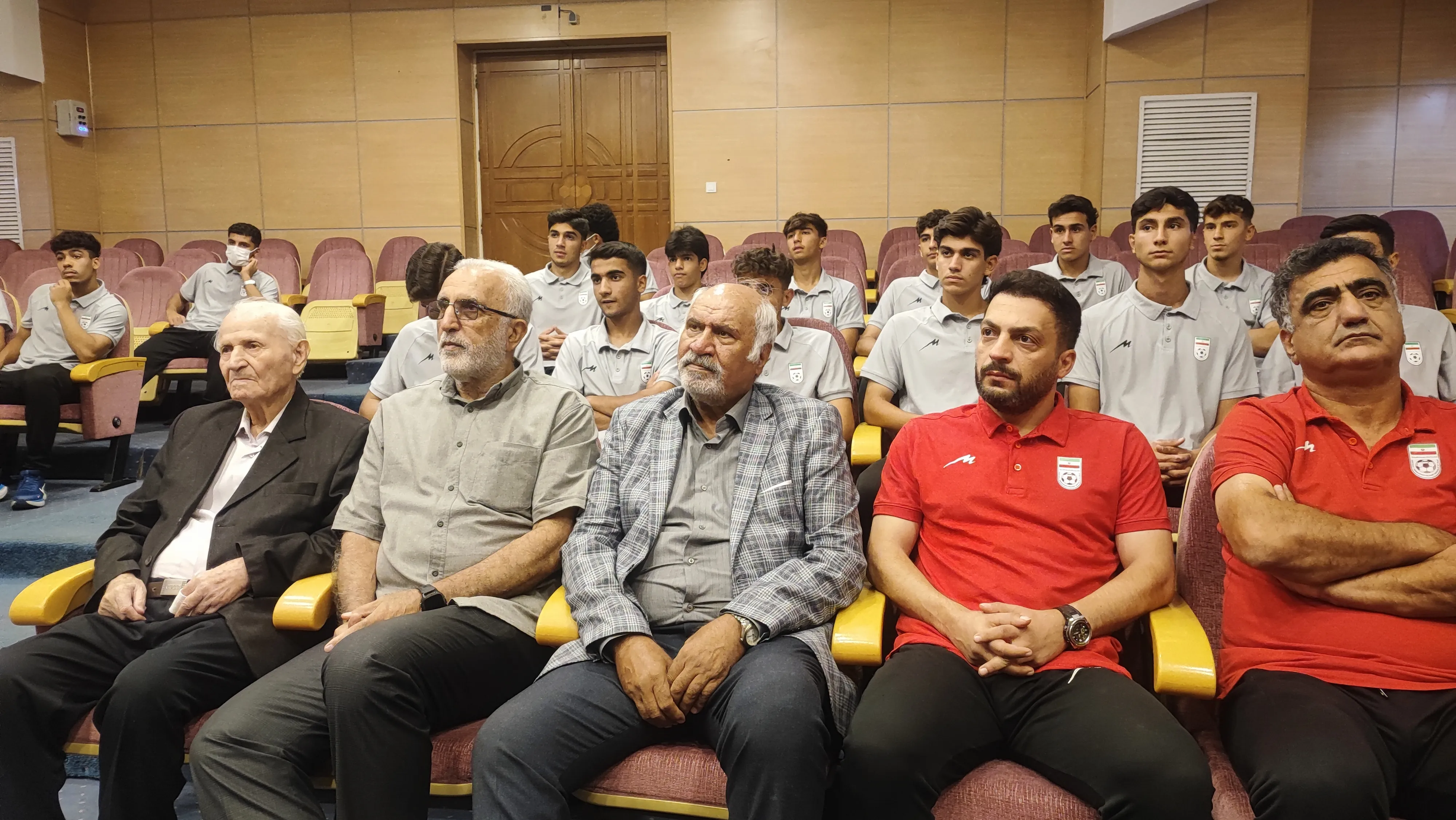 حسین لطفی