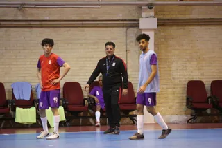 عع