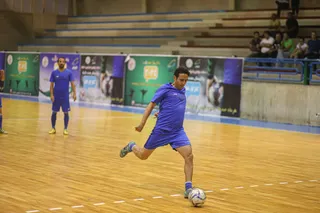 بازی دوستانه