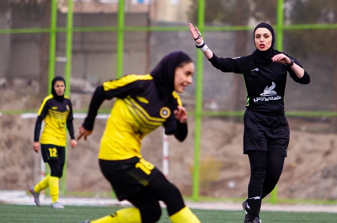 تغییر داور یک دیدار از لیگ برتر فوتبال بانوان